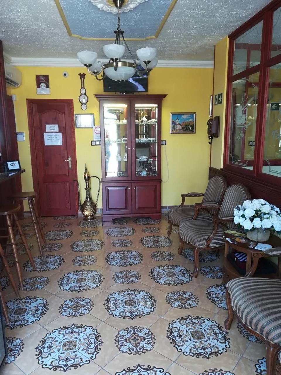 Centrum Panzio Szentendre Exteriér fotografie